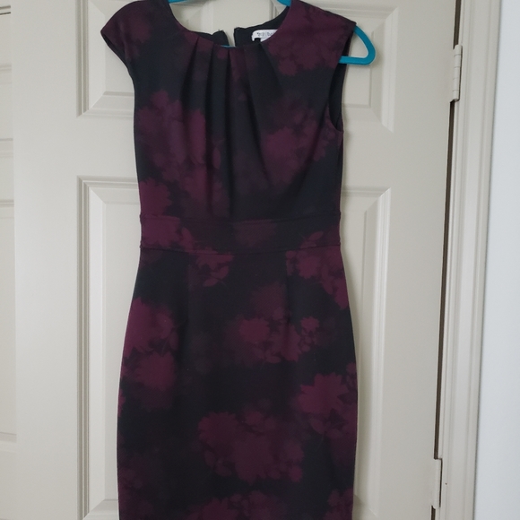 White House Black Market Dresses & Skirts - White House/Black Market sheath dress